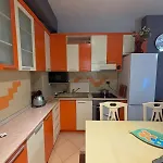 Ellie's Sunset Apartment Sarandë