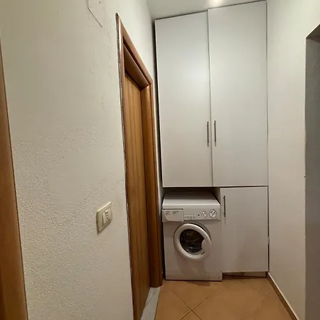 Ellie's Sunset Apartment Sarande