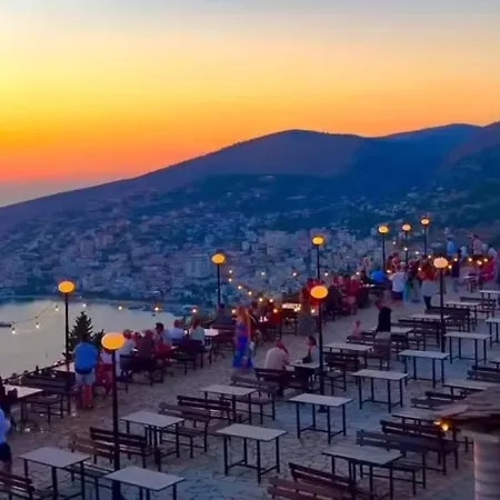 Ellie's Sunset * Sarandë